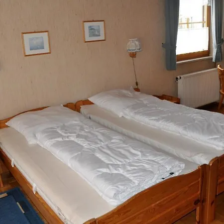 Haushaelfte-alpenrose Tatil Evi *