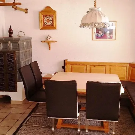 Haushaelfte-alpenrose Tatil Evi *